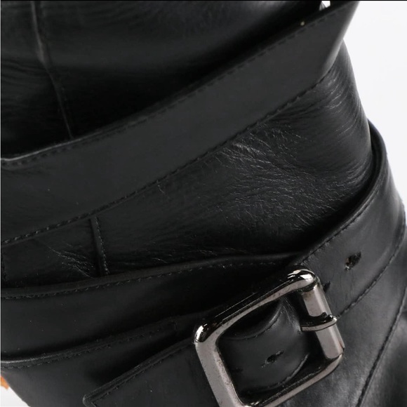 Manolo Blahnik Josi Buckle Strap Leather Ankle Boots - Picture 6 of 7